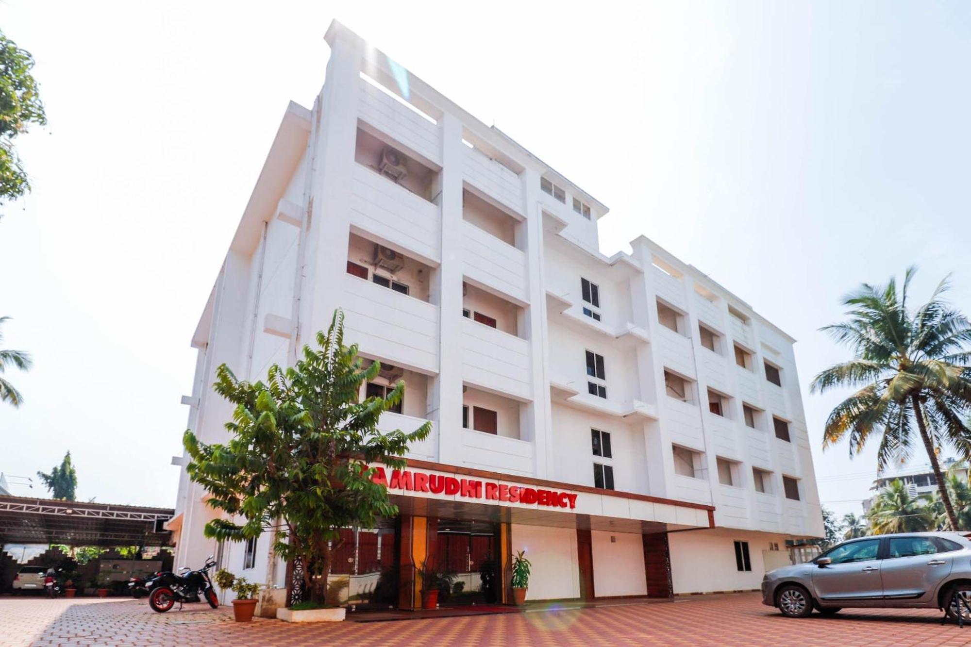 Super Hotel O Samrudhi Residency Ullāl Exterior photo